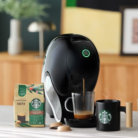 [新商品情報] おうちで楽しむスターバックスの一杯を、新型コーヒーメーカー「ドルチェ グスト ネオ」で。最先端モデルの魅力をご紹介します。