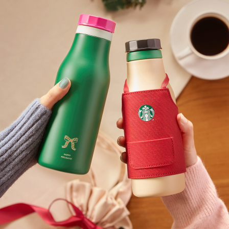 ホリデーシーズンにぴったりな名入れ商品が登場。特別なギフトを贈りませんか。