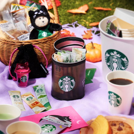 [Halloween Gift] 今年はどんなワクワクを届けますか。ハロウィンパーティーを彩るコーヒー・お菓子・グッズをご紹介します。